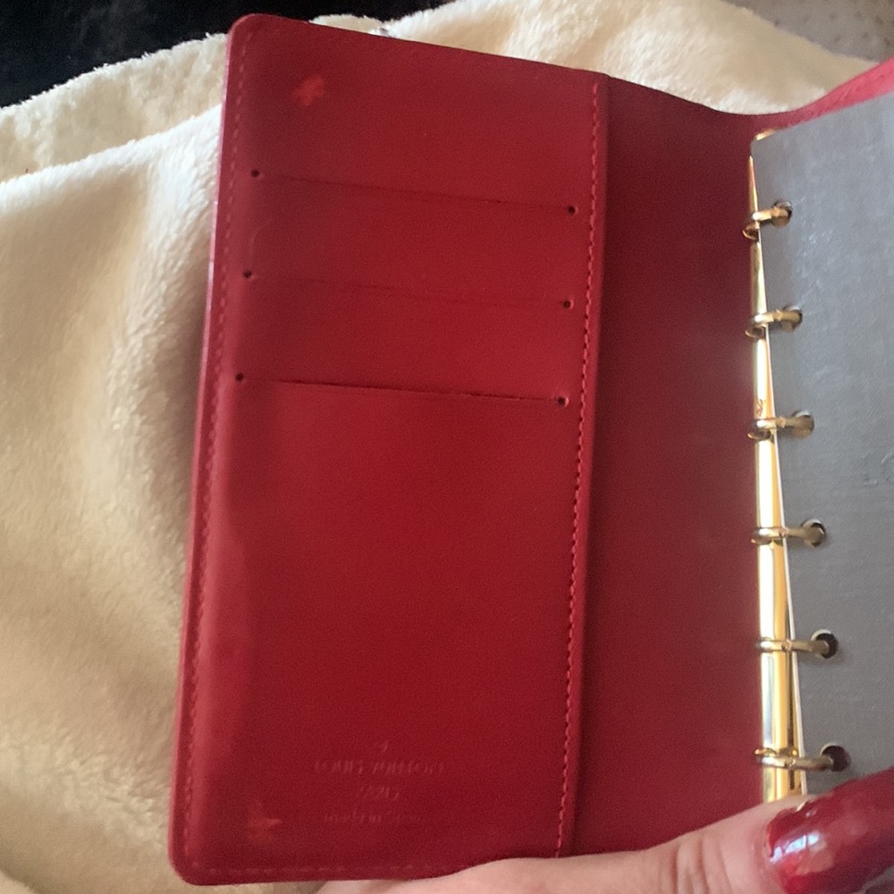 COPY - Louis Vuitton Red Vernis Agenda PM - Picture 2 of 16